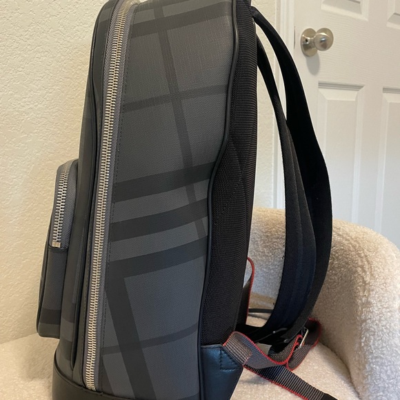 Burberry Rocco London Check Backapack - Picture 3 of 15